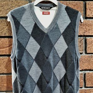 Sunice Mens Bantry Windstopper Argyle V Neck Sweater Vest.